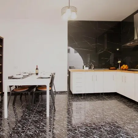 Semesterbostad Casa Sunshine Paradise *